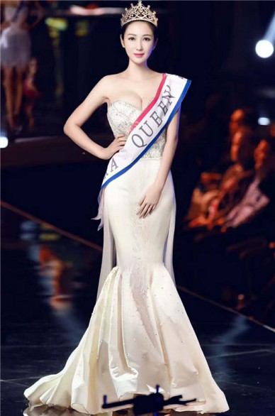 美女模特 选美冠军外围 晶晶 美女模特 选美冠军外围 晶晶