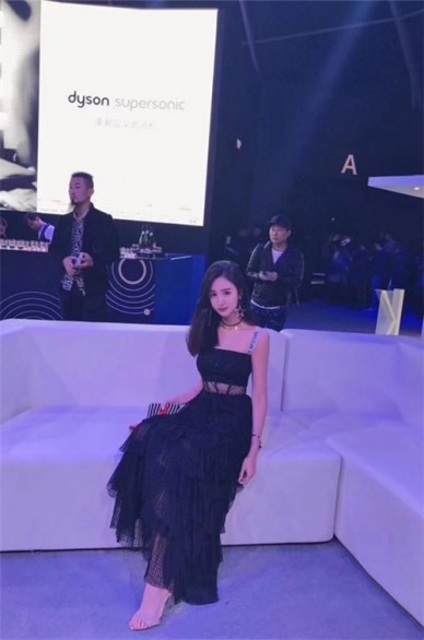 外围明星 北京外围包养  露露