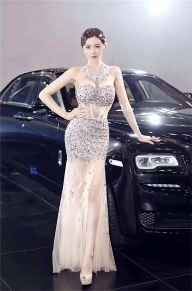 美女模特 上海车模外围  佳玥