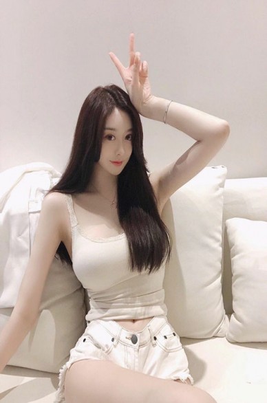 伴游 成都外围经纪人 曼樱 伴游 成都外围经纪人 曼樱