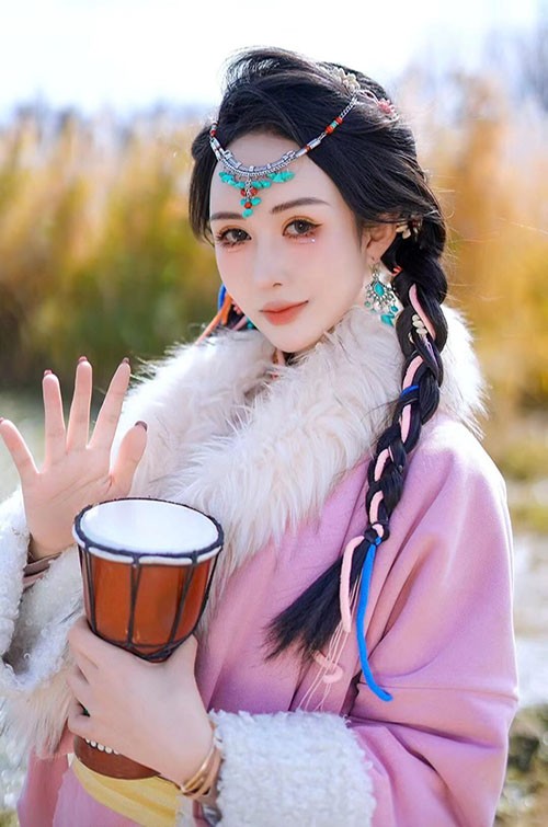 泉州外围 舒婷