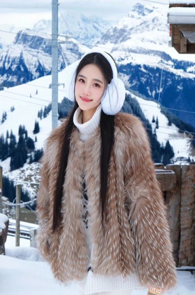 外围女 新加坡伴游 缦筠