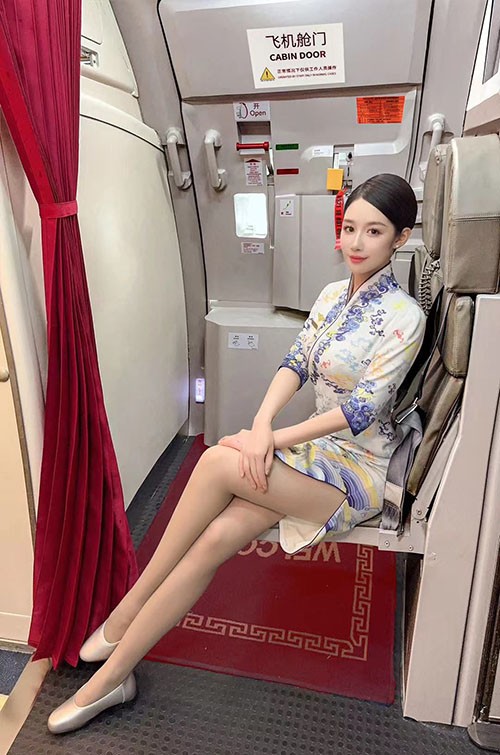 新加坡外围空姐 刘可音